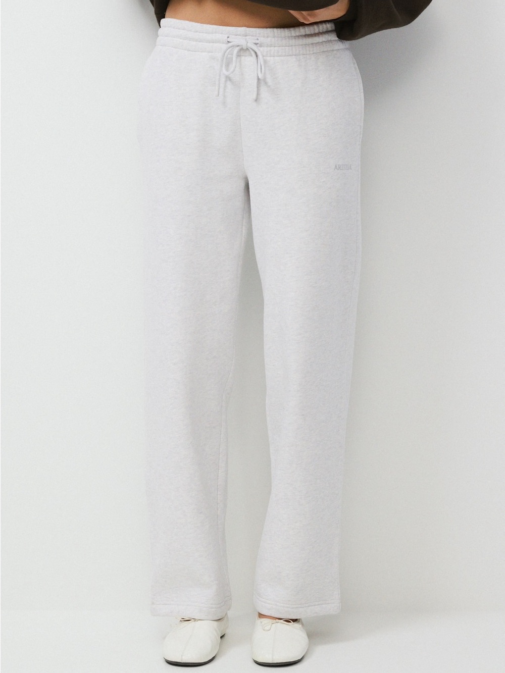 Aritzia Cozy Sweatfleece Boyfriend Wide Sweatpant, Heather Cloud White, Large